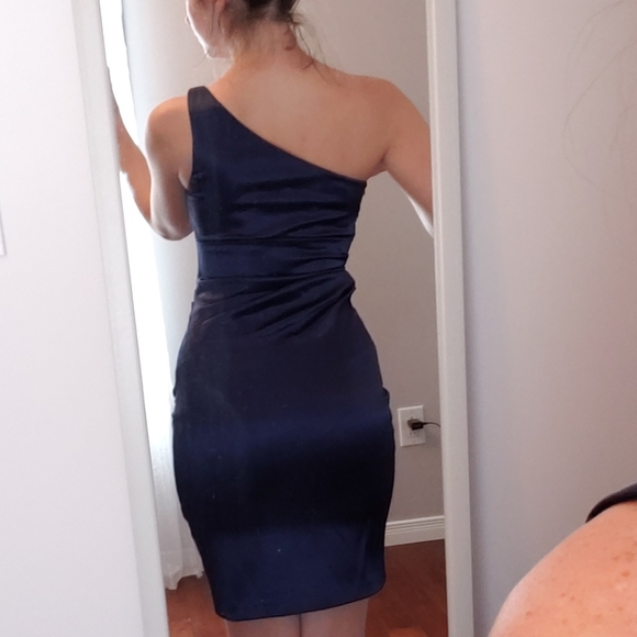 Worn once! Le chateau- Formal dress NWOT - Picture 12 of 16